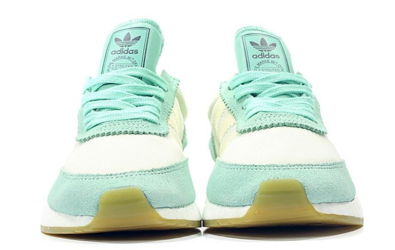 Adidas Iniki Runner мятные (35-40)